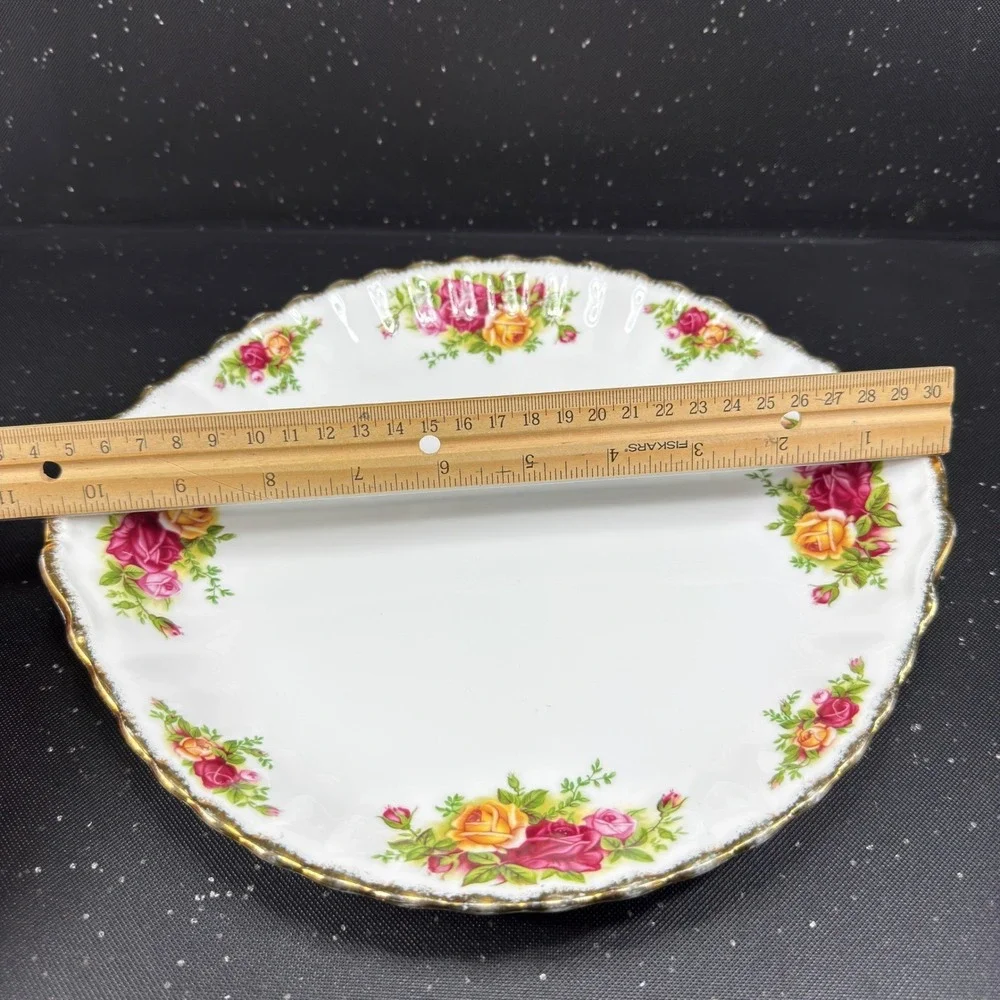 Royal Albert Old Country Roses Platter Plate Dish Bone China Gold Trim England